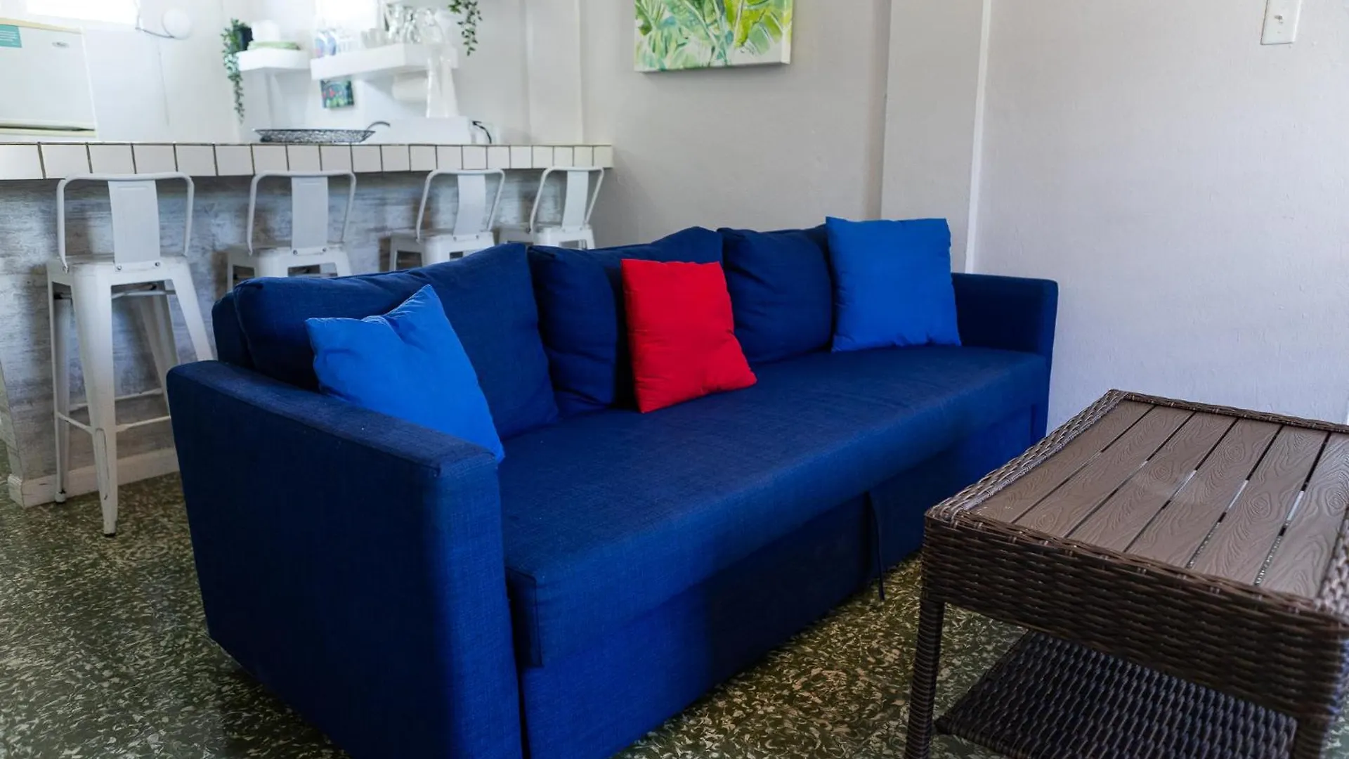 Apartment 201-Vintage Modern Haven In The City, Near The Beach With Free Parking San Juan
