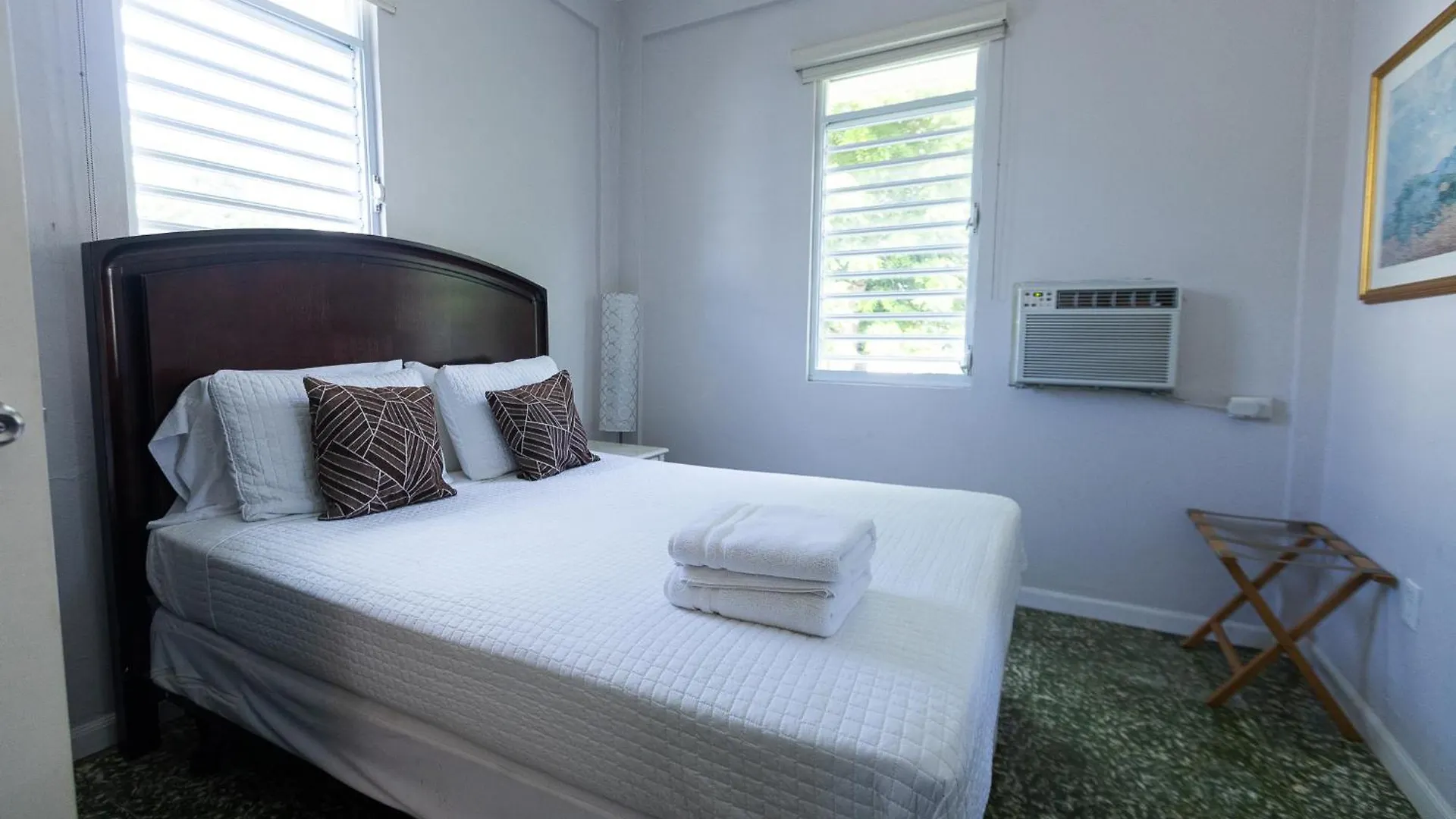 201-Vintage Modern Haven In The City, Near The Beach With Free Parking San Juan Apartment
